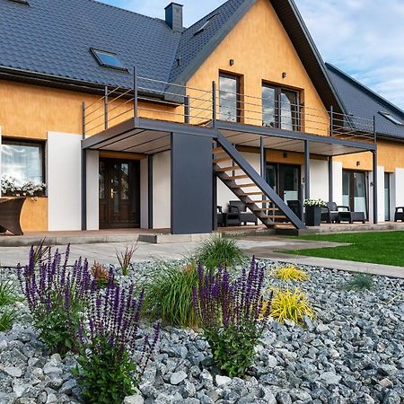 Roza Baltyku - Apartamenty I Pokoje A Dębki Eksteriør bilde