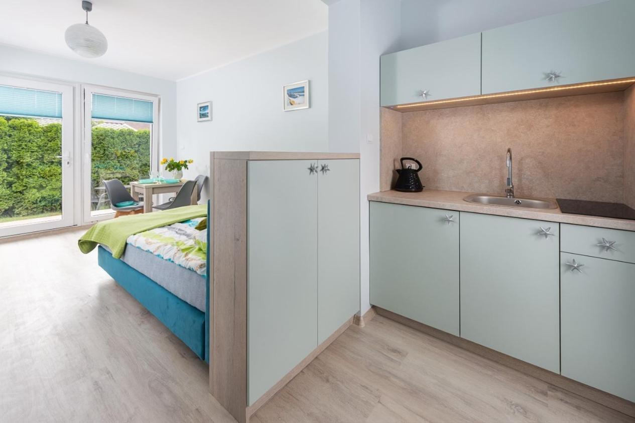 Roza Baltyku - Apartamenty I Pokoje A Dębki Eksteriør bilde