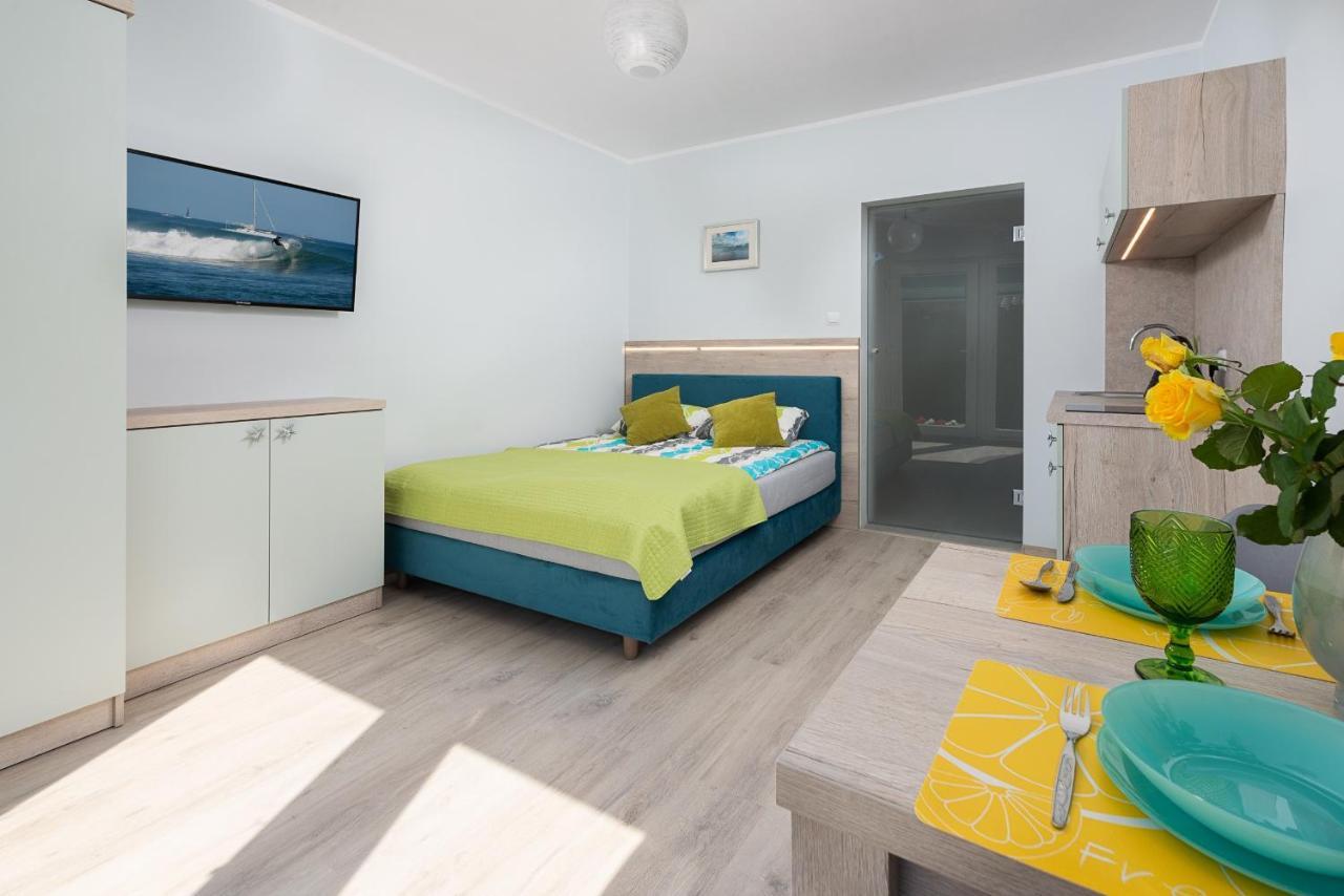 Roza Baltyku - Apartamenty I Pokoje A Dębki Eksteriør bilde