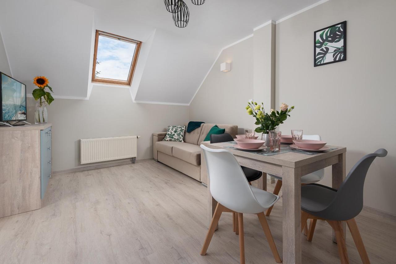 Roza Baltyku - Apartamenty I Pokoje A Dębki Eksteriør bilde