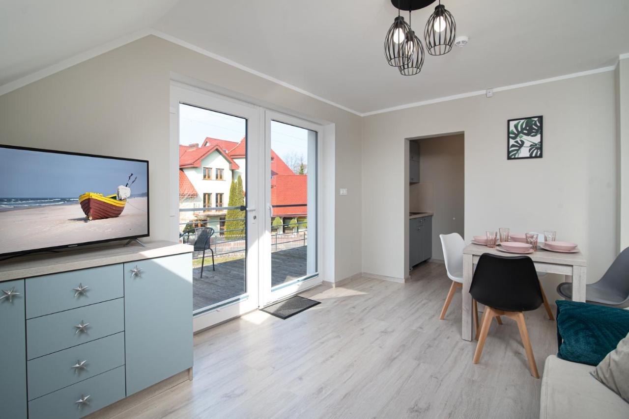 Roza Baltyku - Apartamenty I Pokoje A Dębki Eksteriør bilde