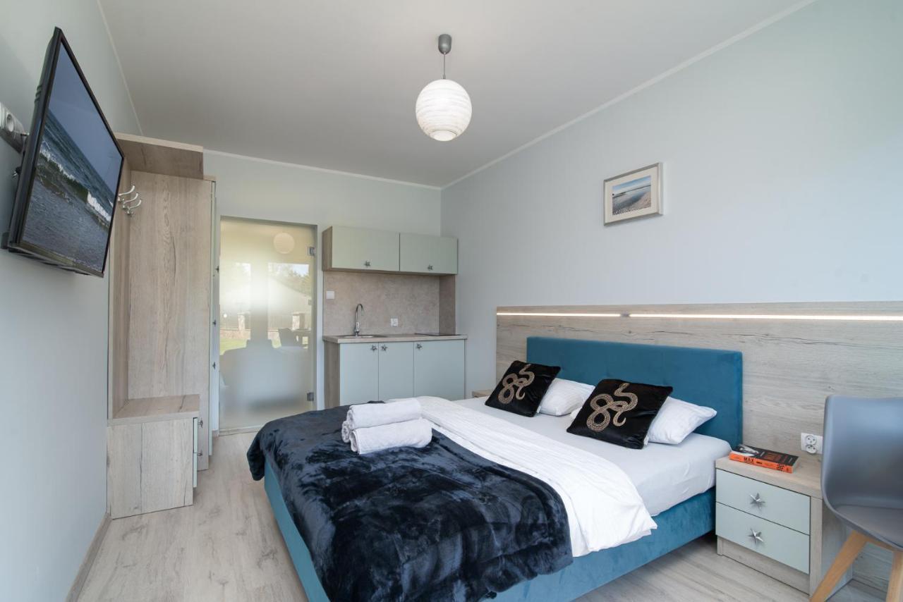 Roza Baltyku - Apartamenty I Pokoje A Dębki Eksteriør bilde